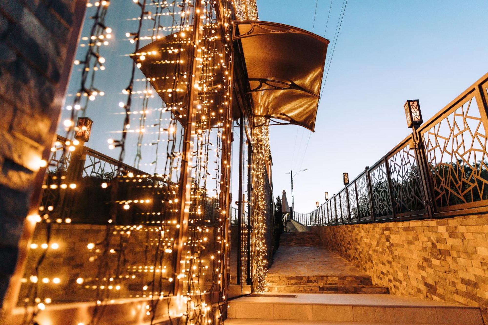 Hotel L'Invidia Novaci-Străini Exterior foto